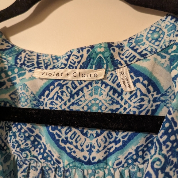 Violet + Claire blouse - Picture 2 of 3